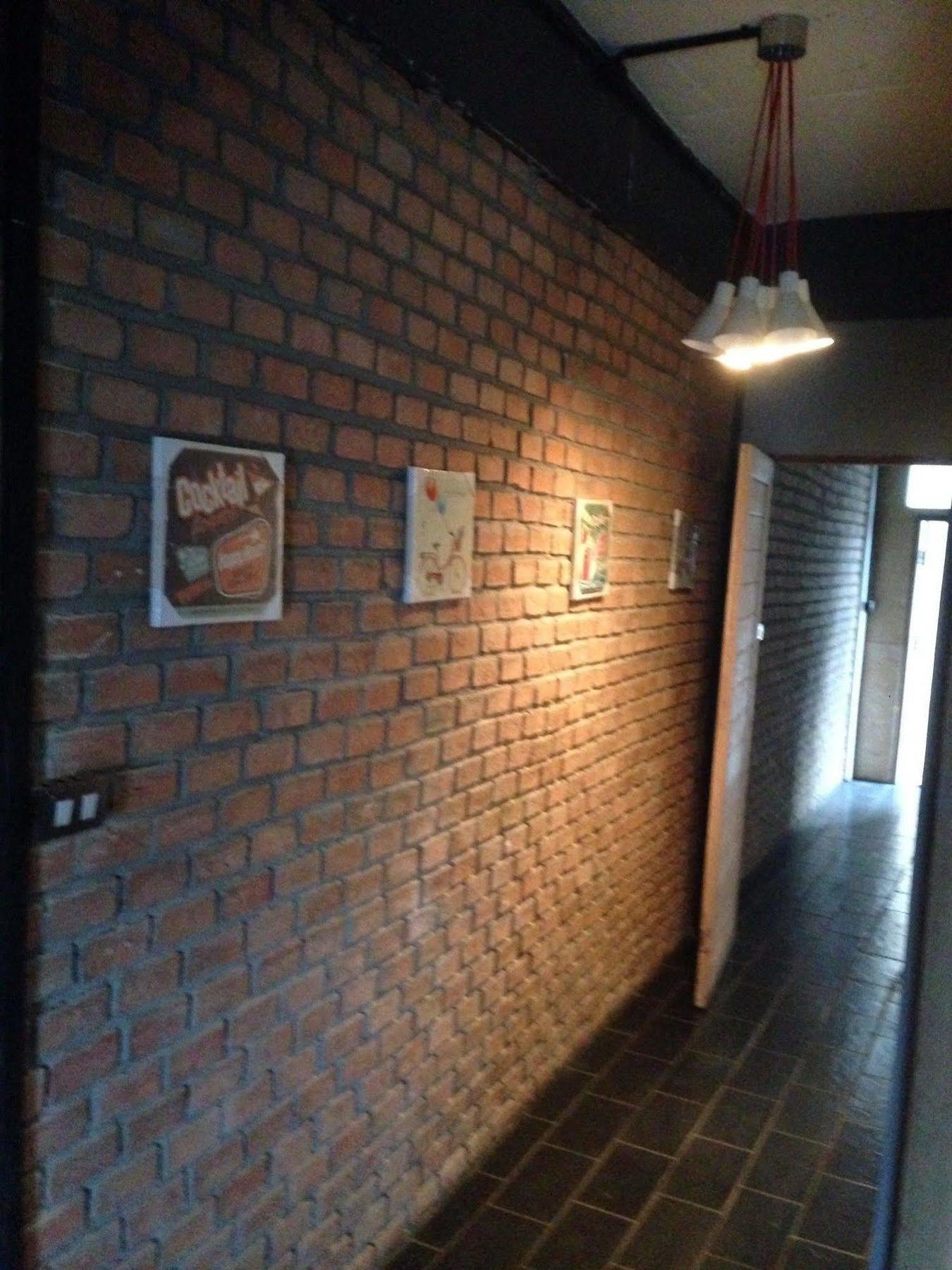 The Sleepless Boutique Hostel Bangkok Exterior photo